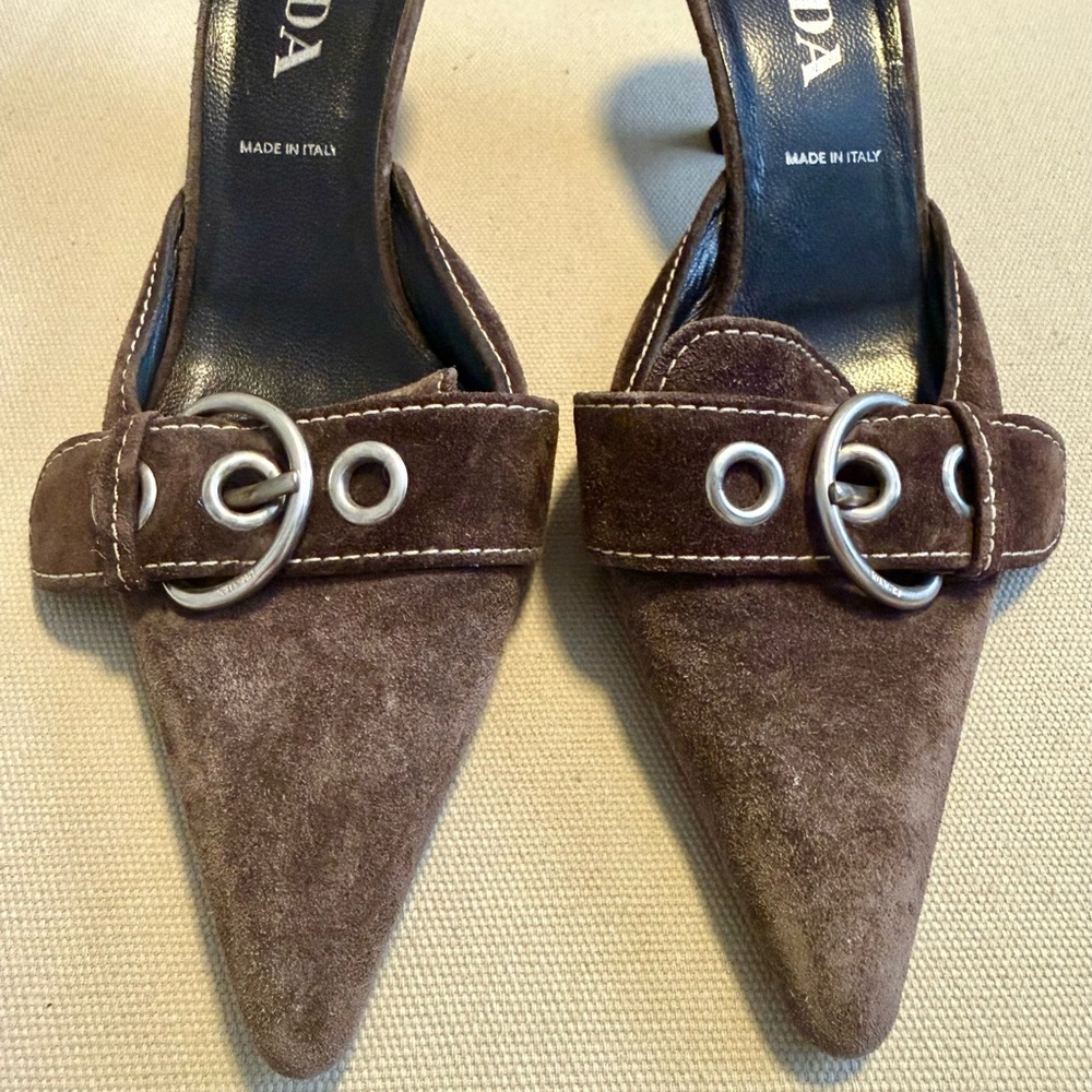 Prada suede pointed kitten heel mules in brown with silver accents - Picture 5 of 7